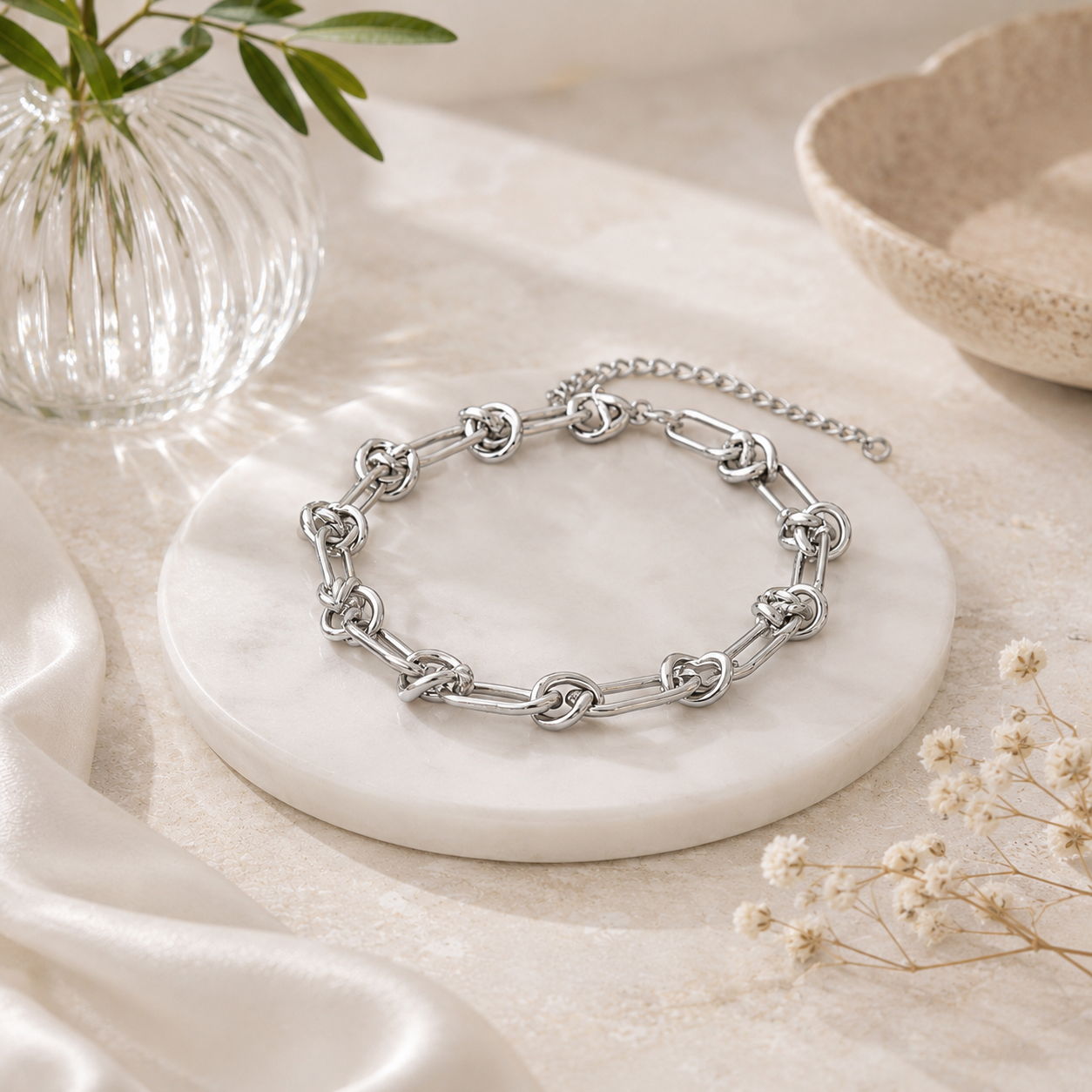 Aurélia Knot Link Bracelet