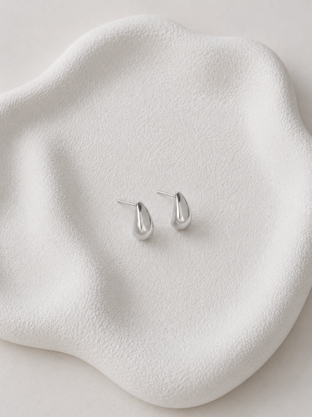 Tilly Teardrop Earrings