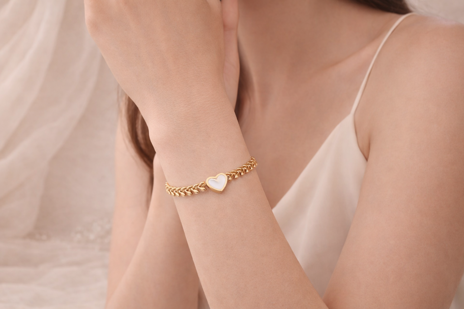 Amour Heart Bracelet