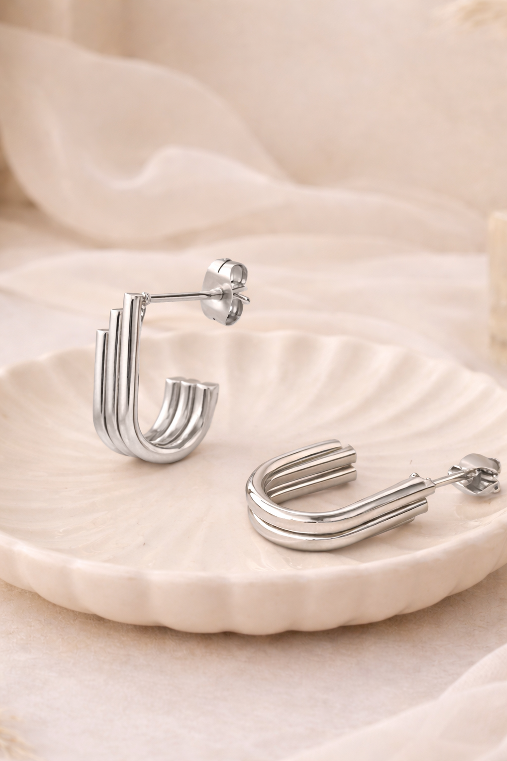 Claudia Ribbed Earrings